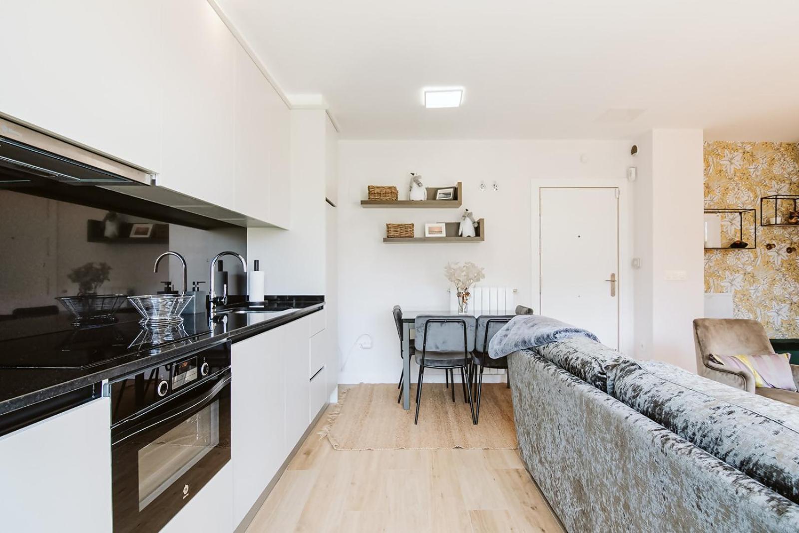 Casa Rosana Apartamento De Diseno Con Terraza Sallent De Gallego Exterior photo
